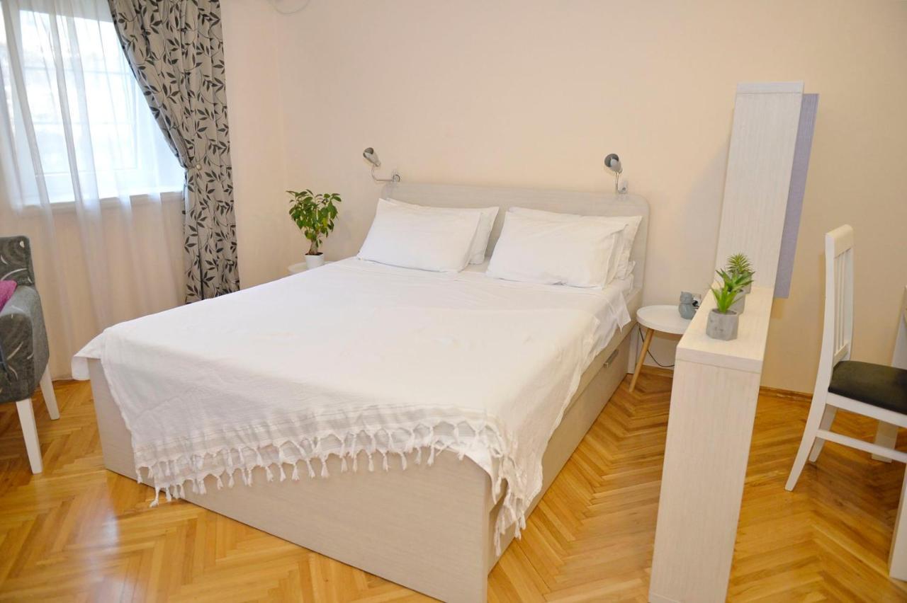 Apartment Filip Котор Экстерьер фото